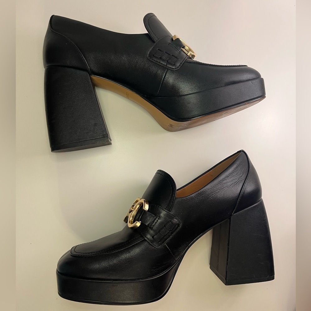 Lisa Vicky NOW Platform Loafer Pumps Black & Gold Medallion, Block Heel, Size 8 - Picture 16 of 16